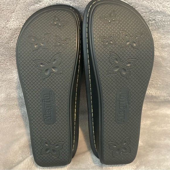 Alegria Dinah Leather Slip-On Sandals with Adjustable Strap Size 39 (US 9) - Picture 12 of 15